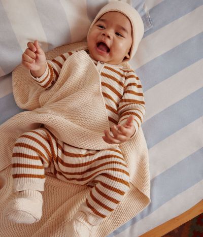 Couverture en tricot.