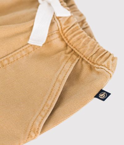 Pantalon en denim de couleur bébé