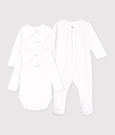 Coffret cadeau de naissance en coton imprimé à petits cœurs