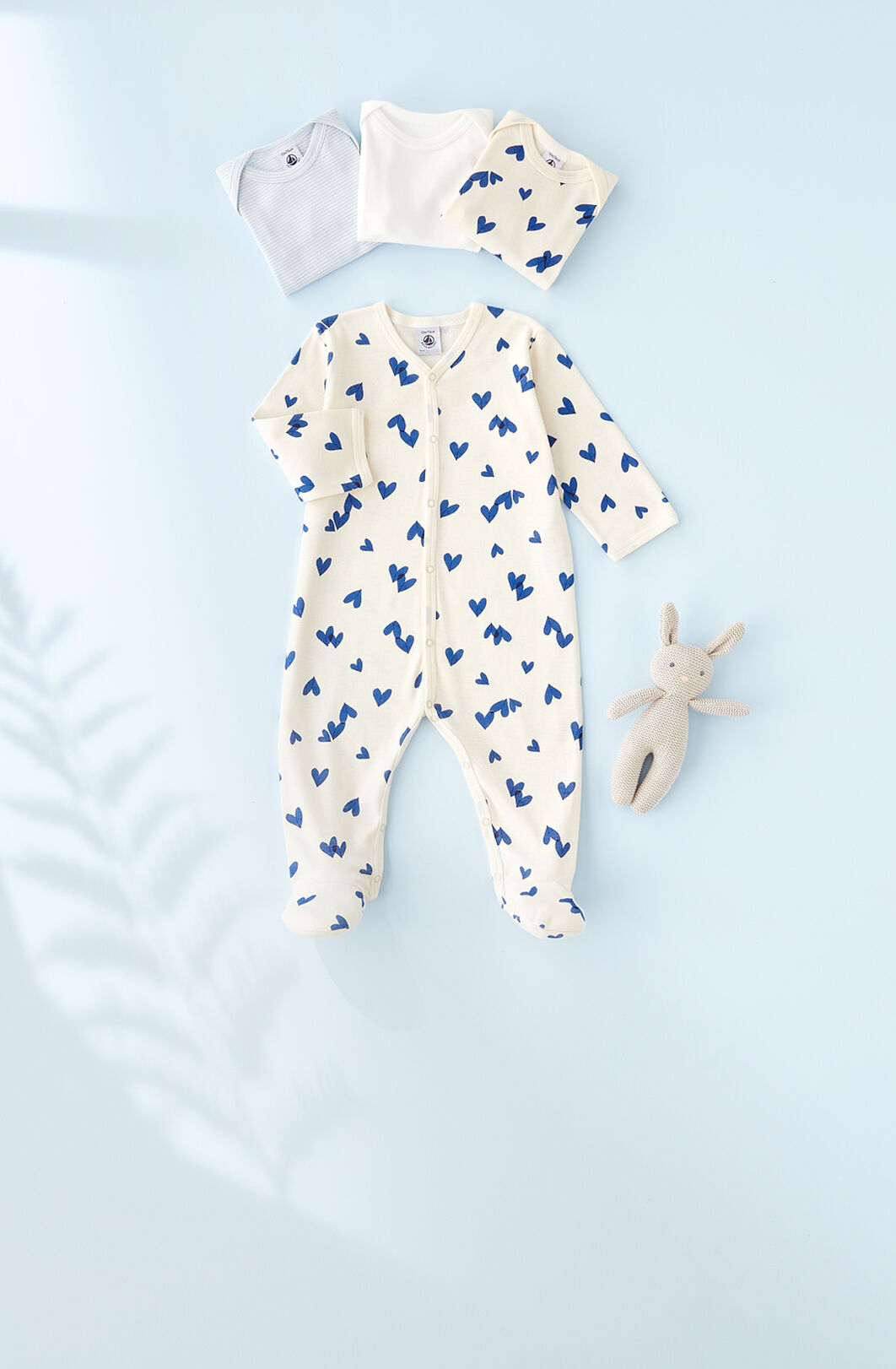 Journées Privilèges : Vêtements Petit Bateau Remisés Et Triés Par Tailles